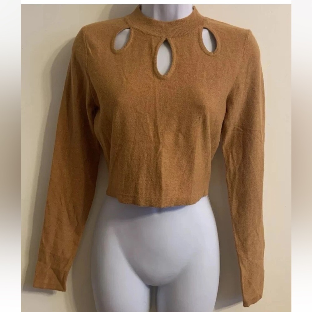 (NWT) Papaya  Junior’s Size Small Knit Tan Lightweight Cropped Sweater